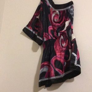 Swirling Print One-Shoulder Top